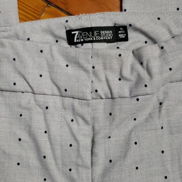 New York & Company size 10 petite pants - Picture 4 of 4